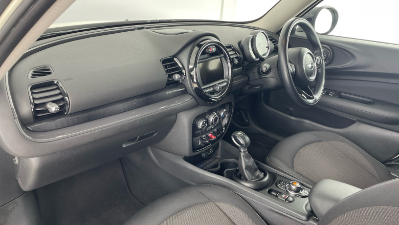 MINI Clubman 1.5 Cooper 6dr Petrol Estate